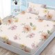 Set husă finet 160x200 cm cu elastic și 2 fețe de pernă, model flori vintage și fluturi pe fond crem