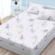 Set husă finet 160x200 cm cu elastic și 2 fețe de pernă, model flori vintage și fluturi pe fond crem