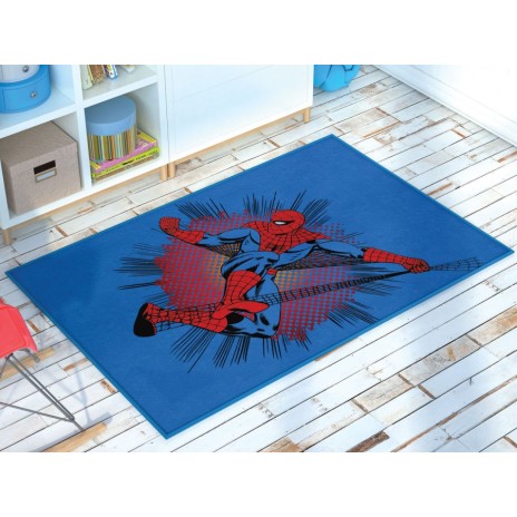 Covor Disney pentru copii cu Spider-Man, în culori albastru, roșu și negru, cu desene animate detaliate și elemente grafice.