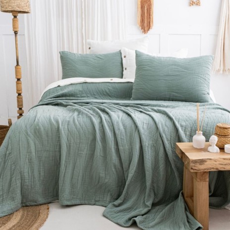 Cuvertura bumbac jacquard Janna verde cu model ondulat și 2 fețe de pernă