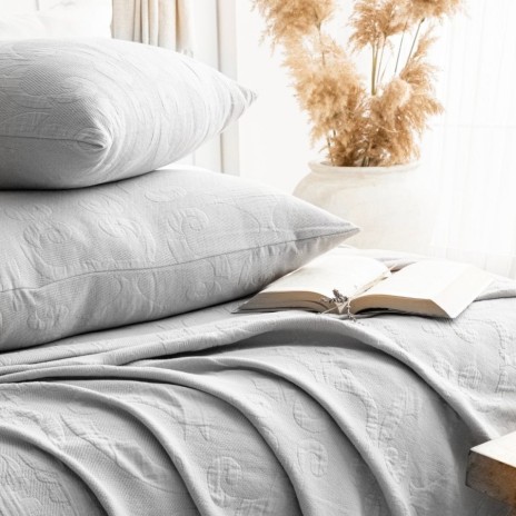 Cuvertura bumbac jacquard Julia gri cu 2 fețe de pernă