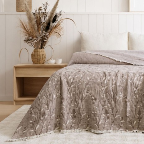 Cuvertura muselina 220x240 cm Victoria Bej cu doua fete si model floral jacquard