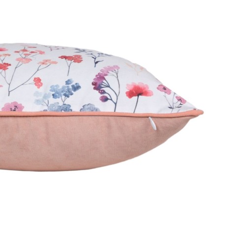 Față de pernă decorativă cu model floral delicat în nuanțe pastelate, ideală pentru primăvară