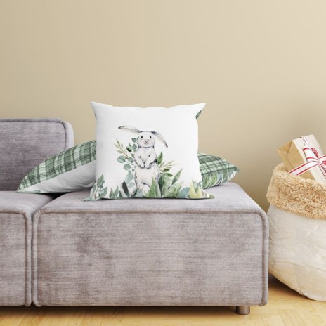 Fata perna decorativa 45x45 cm bumbac 100%, model Gizmo cu iepuras si frunze verzi