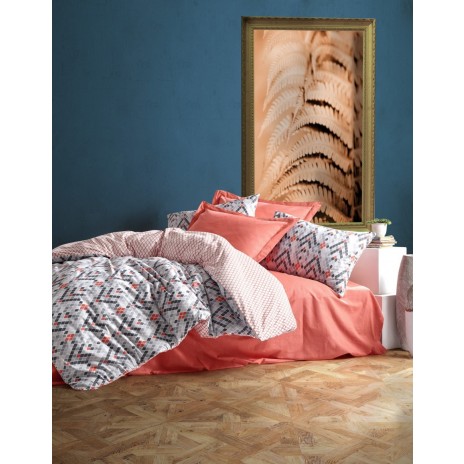 Lenjerie de pat dublă din bumbac 100% ranforce, Cotton Box, design geometric în nuanțe de scorțișoară, gri și alb, cu modele pătrate și diagonale.