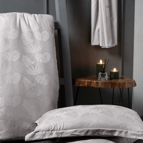 Lenjerie pat dublu Nichol albă cu frunze, culoare albă, 6 piese, Jacquard Satin