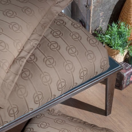 Lenjerie de lux pat dublu jacquard satin 6 piese First Choice Norel Maro deschis Wicker cu model geometric circular in relief