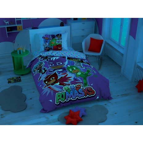 Lenjerie de pat Disney PJ Masks, cu personaje Owlette, Catboy și Gekko, design colorat albastru, verde, roșu, elemente fosforescente, 3 piese, bumbac