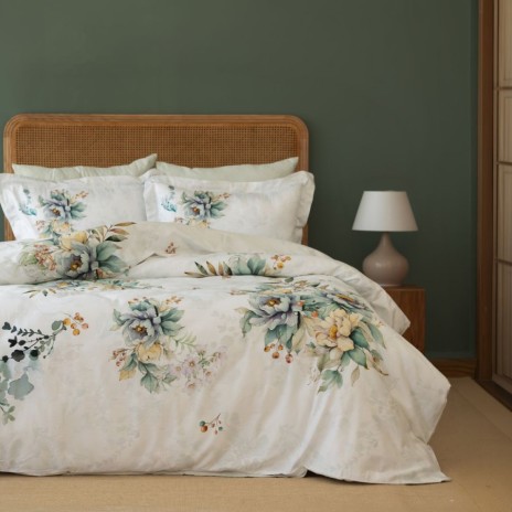 Lenjerie de pat 3D First Choice Leora bumbac satinat 220 TC cu buchete de flori pastelate pe fond crem