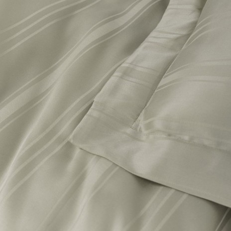 Lenjerii de pat bambus si bumbac Stripe Bej cu design elegant si textura moale