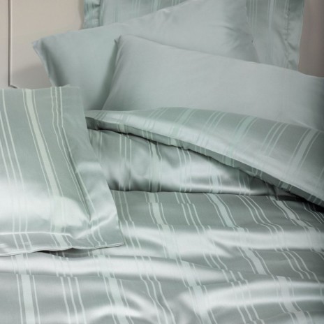 Lenjerie de pat bambus si bumbac Stripe Verde Menta cu design elegant si textura fina
