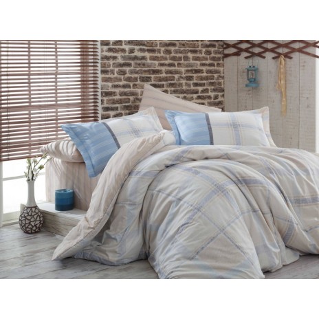 Lenjerie de pat poplin Hobby Home Carmela Beige, bumbac 100% mercerizat, carouri albastre și bej, ambalată în cutie elegantă tip cadou.