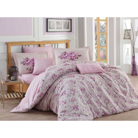 Lenjerie de pat din bumbac mercerizat Hobby Home Flora Lilac, model cu bujori lila și roz, set 4 piese, ambalat în cutie cadou.