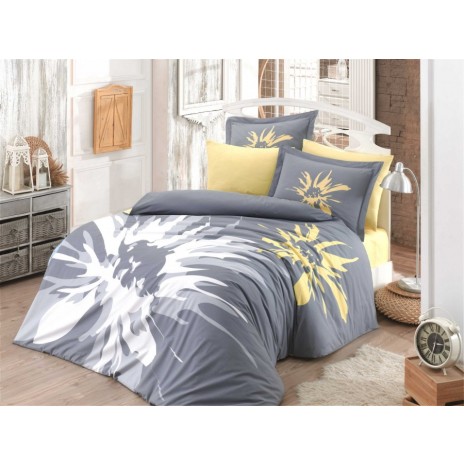 Lenjerie de pat poplin Hobby Home, model Grey, design floral cu flori mari în nuanțe de gri și galben, bumbac 100% mercerizat, ambalată în cutie cadou.