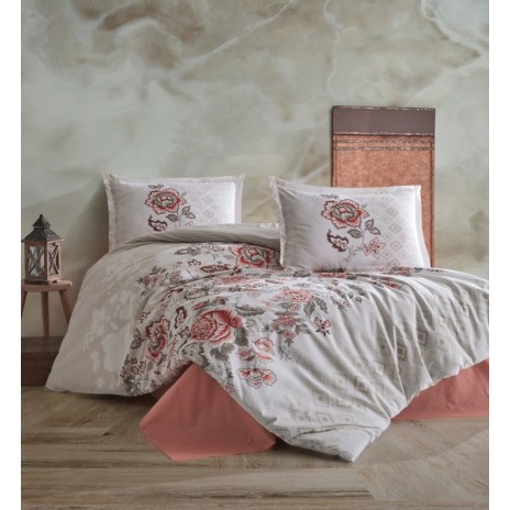 Lenjerie de pat din bumbac 100% ranforce, Pucioasa, model Minda, în nuanțe de alb, roșu și gri cu design floral complex și detalii geometrice.