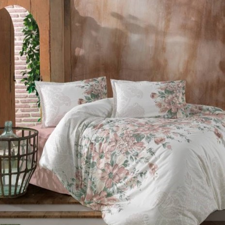Lenjerie de pat bumbac 100% Ranforce Alin v2 cu imprimeu floral roz și verde pe fundal alb, decorată cu motive subtile.