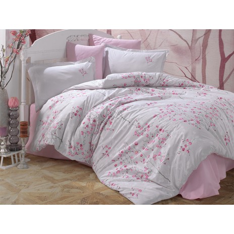 Lenjerie de pat bumbac 100% Ranforce Salida v2 cu imprimeu floral roz și alb, decorată cu detalii fine de ramuri, romantică și primăvăratică.
