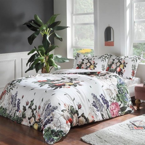 Lenjerie de pat TAC Mako-Satin Cherlyn cu design floral colorat pe fundal alb, bumbac 100% satinat