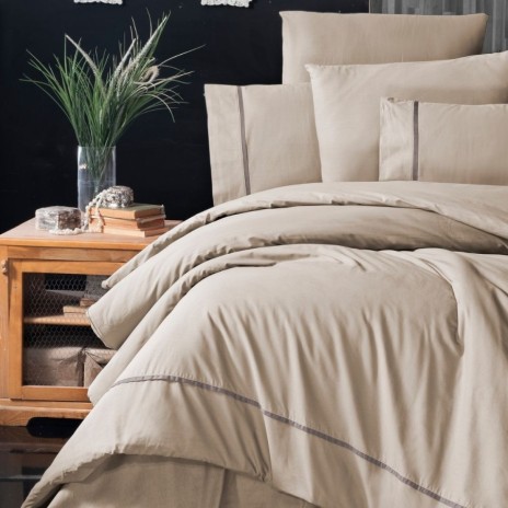 Lenjerie de pat bumbac ranforce de lux Alisa ecru cu detalii maro, set 6 piese, model elegant de la First Choice