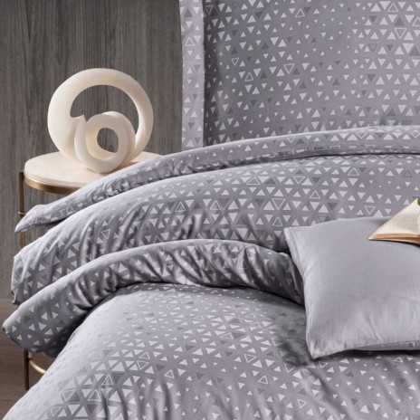 Lenjerie de pat First Choice Megan Gri bumbac satinat 220 TC model geometric cu triunghiuri gri argintiu