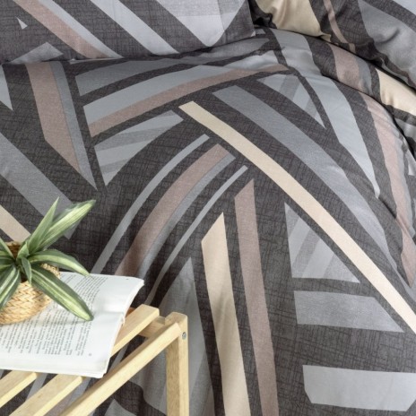 Lenjerie de pat First Choice Radolf bumbac satinat 220 TC model geometric cu dungi gri antracit bej si crem