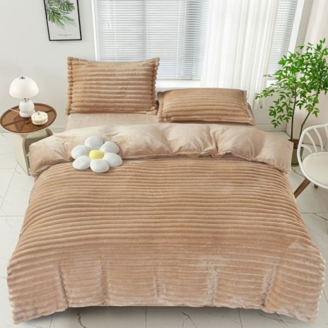 Lenjerie de pat cocolino Line maro pentru pat dublu, material moale de inalta densitate, ideal pentru sezonul rece.