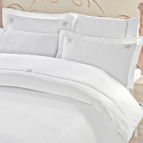 Lenjerie de pat alba cu broderie eleganta Cotton Box Guher