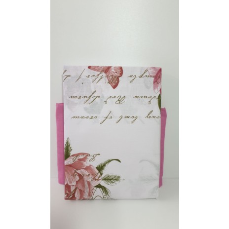 Lenjerie de pat dublu bumbac 100%, model floral elegant cu flori roz și crem pe fundal alb, decorată cu texte romantice.