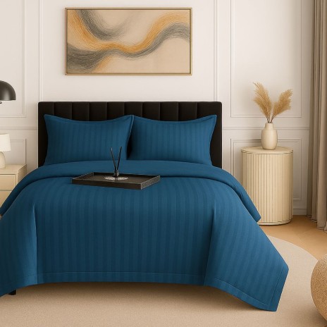 Lenjerie de pat albastru petrol din damasc policoton 4 piese cu dungi satinate