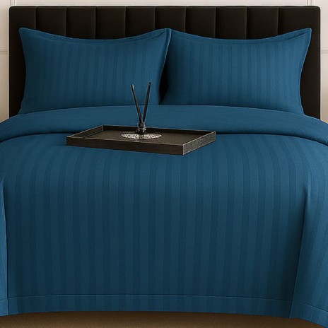 Lenjerie de pat albastru petrol din damasc policoton 4 piese cu dungi satinate