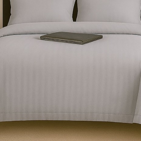 Lenjerie de pat gri din damasc policoton 4 piese cu dungi fine