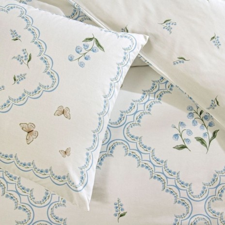 Set lenjerie de pat dublu Elyon TAC din bumbac 100 % ranforce, imprimeu lăcrămioare bleu și fluturi pastel