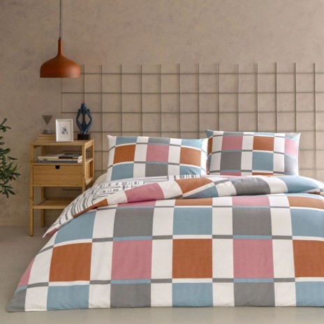 lenjerie de pat TAC Loxa bumbac 100% ranforce cu cearceaf elastic 160x200 si model geometric in carouri bleu gri roz si caramiziu