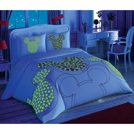 Lenjerie de pat dublu Tac Love Mickey Glow, albă cu capete Mickey Mouse umplute cu inimioare roșii și negre fosforescente, din bumbac satinat