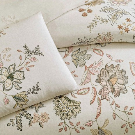 Lenjerie de pat dublu Despina Ecru TAC bumbac ranforce model floral botanic pe fond ecru