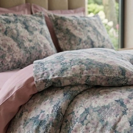 Lenjerie de pat dubla bumbac 100% satinat florala pastel verde roz, 4 piese, fabricata in Romania