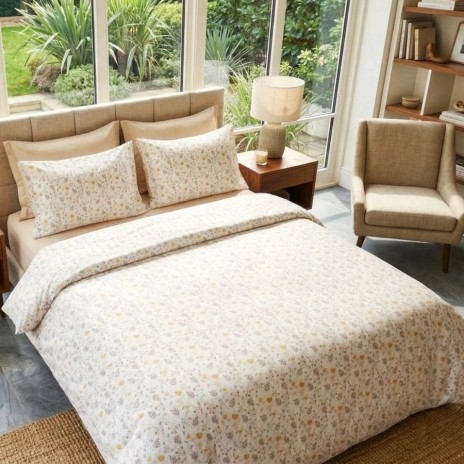 Lenjerie de pat dubla bumbac 100% satinat flori multicolore, bej, 4 piese, fabricata in Romania