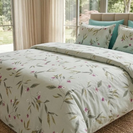 Lenjerie de pat dubla bumbac 100% satinat model cu flori si frunze verde pastel, 4 piese, fabricata in Romania