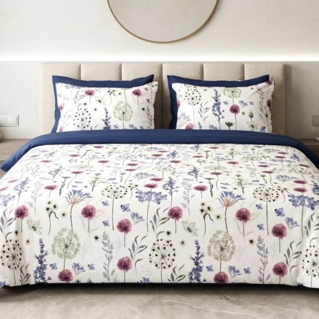 Lenjerie de pat dubla bumbac 100% reversibila flori de camp multicolore si cearceaf de pat uni, 4 piese, fabricata in Romania