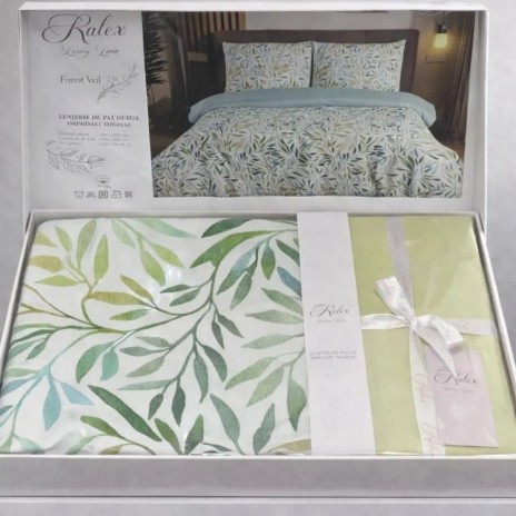 Lenjerie de pat dubla cu elastic din bumbac 100% reversibila frunze verzi natural elegant, 4 piese, fabricata in Romania