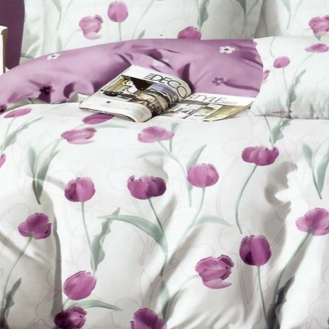 Set lenjerie de pat finet 6 piese cu lalele mov pe fundal crem, cearceaf pilota 200x220 cm