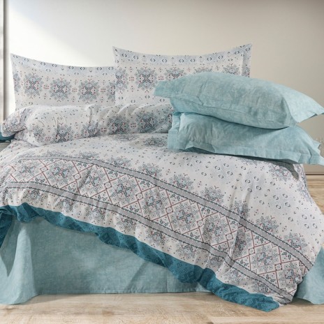 Lenjerie de pat dublu ranforce 4 piese cu design geometric in nuante de turcoaz, alb si rosu din bumbac