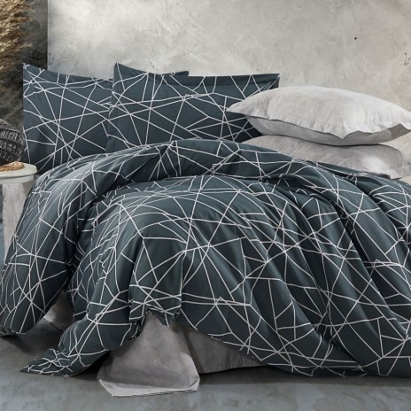 Lenjerie de pat dublu ranforce 4 piese cu imprimeu geometric in linii albe pe fundal gri inchis din bumbac