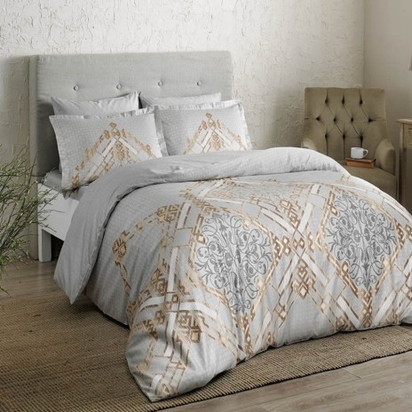 Lenjerie de pat satin de lux Neira cu motive geometrice bej și gri pe fundal gri deschis, set de 6 piese