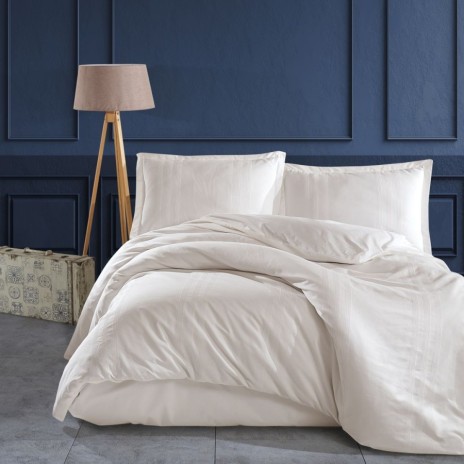 Lenjerie de pat jacquard ranforce crem Clasy Home Melkor V2 pe pat elegant