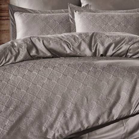Lenjerie pat jacquard satin de lux Harley Maro Deschis cu model romburi Saheser Home