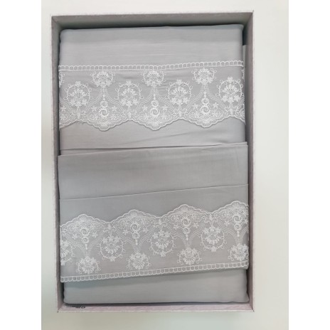 Lenjerie de pat Mona bumbac satinat dublu albastru deschis cu broderie delicată