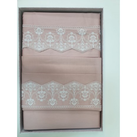 Lenjerie de pat Mona bumbac satinat dublu roz cu broderie delicată