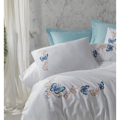 Lenjerie de pat brodată fluturi albastru și alb din bumbac satinat Cotton Box, model Amy Blue, set complet