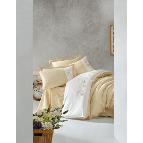 Lenjerie de pat Bruno Beige din satin bej cu broderie discretă, set Cotton Box